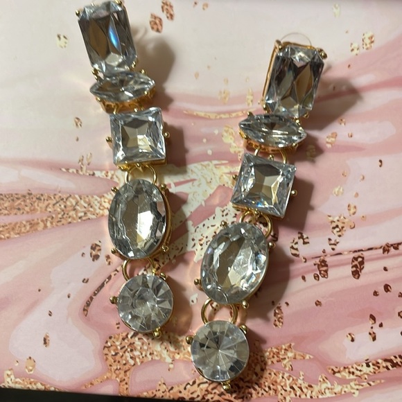Zara Crystal Dangle Earrings - Picture 14 of 15